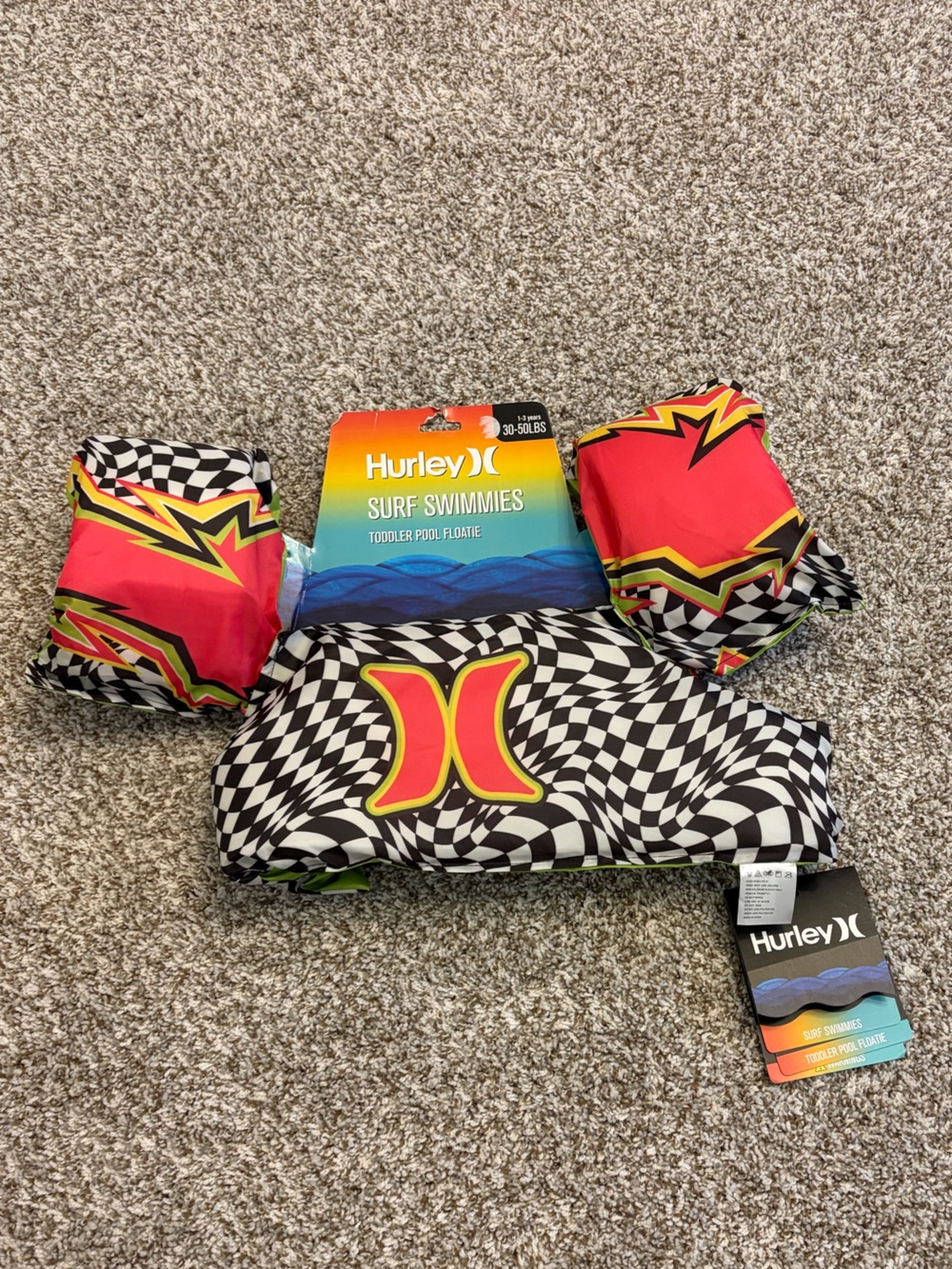 New With Tags Hurley Lifejacket- ages 1 to 3, 30 to 50 pounds